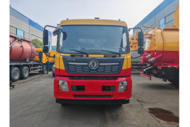 Dongfeng 15CBM camión de aspiración de limpieza y alcantarillado